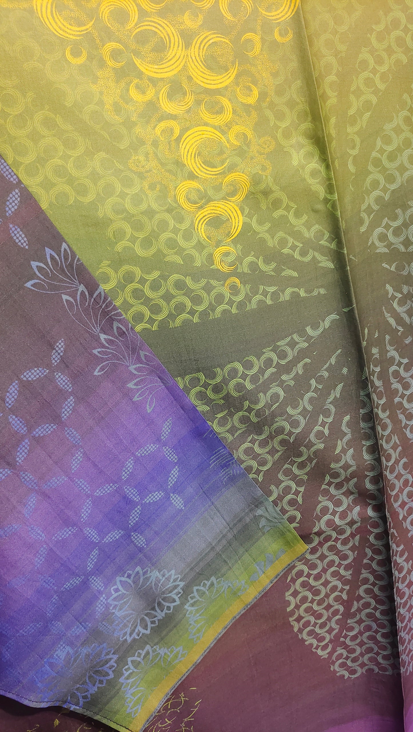 Semistitched Cotton lawn Casual Suitset