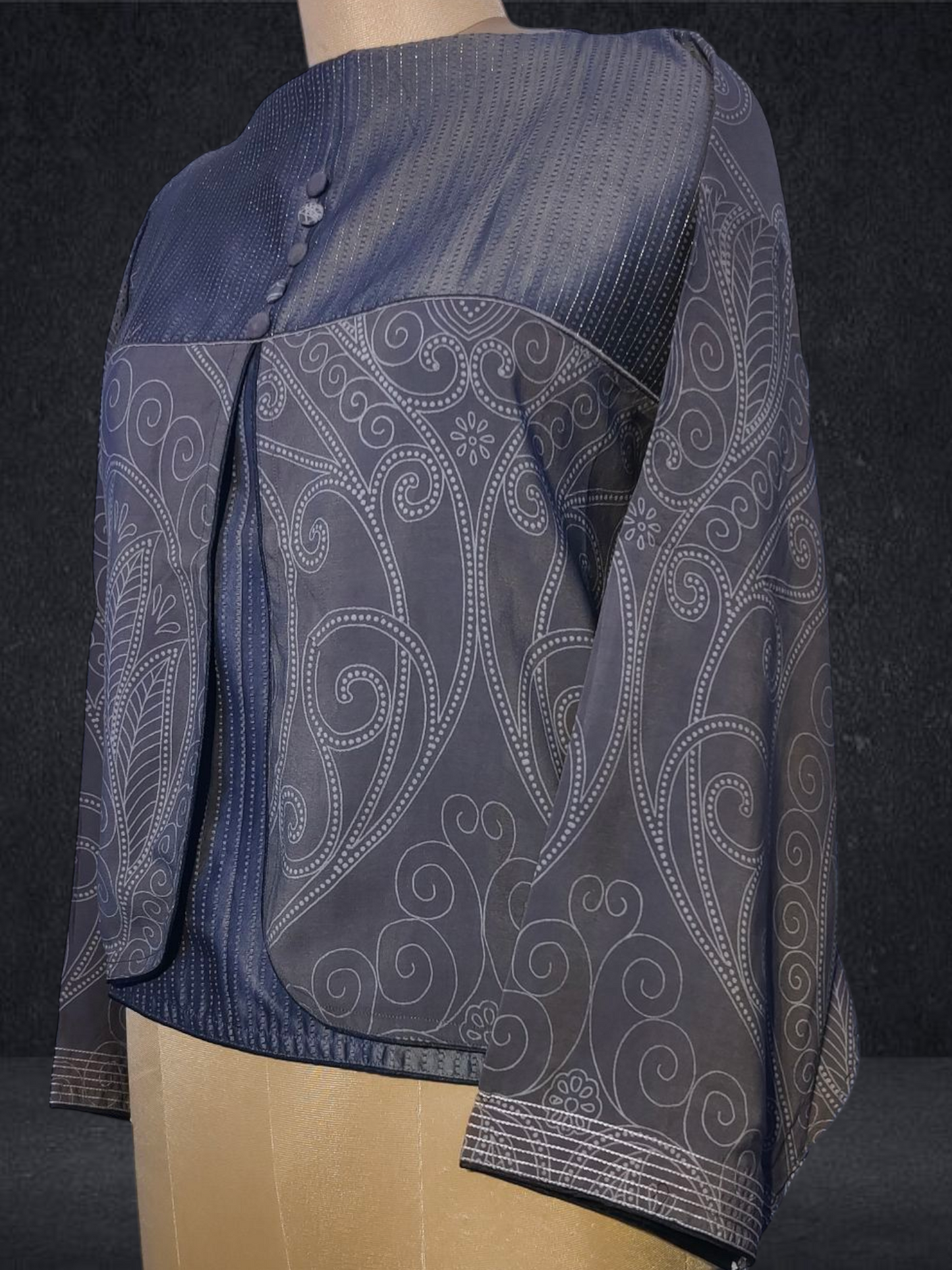 Semistitched Crepe silk Ɓlouse